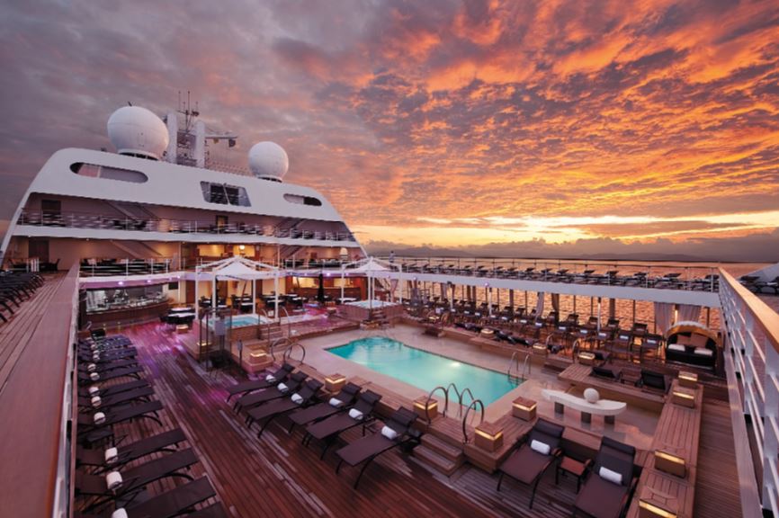 18-Day World Cruise: Hawaii & French Polynesia